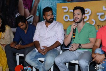 Pelli Chupulu Movie Abhinandhana Sabha